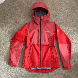 The North Face Women's Shell Jacket | Hike Ski Outdoors | Athletic Fit | Size S
